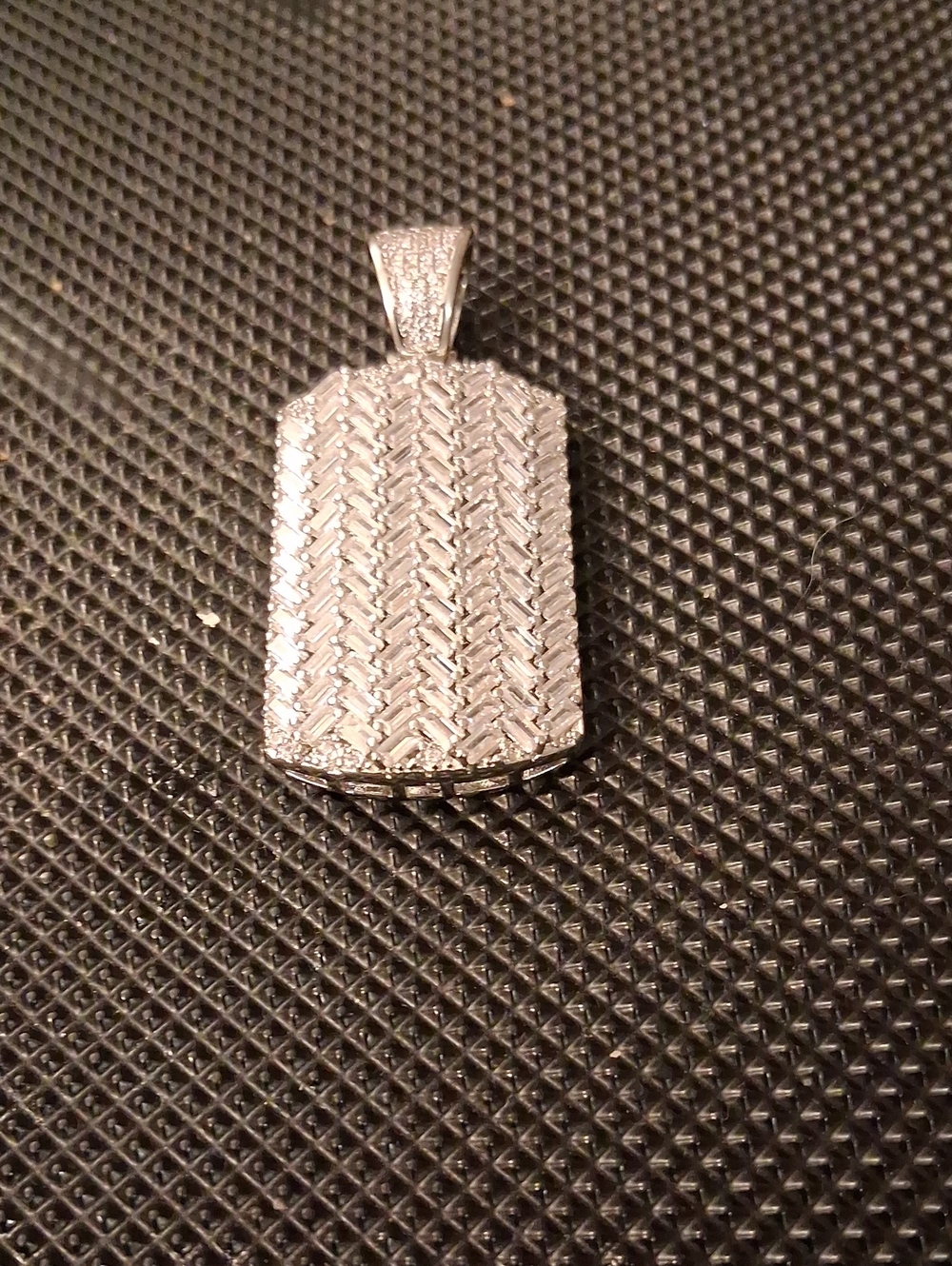 Silver Tone Men’s Dog Tag Pendant with Textured Chevron Pattern